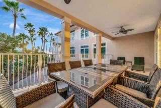 Beachfront with Private Balcony Heated Pool and Spa - 4