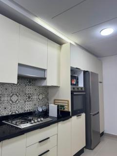 Face à la Gare et au Tramway Moderne, Calme avec Resto sur place possible - 4