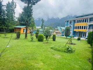 Pahalgam Resorts & Cottages - 5