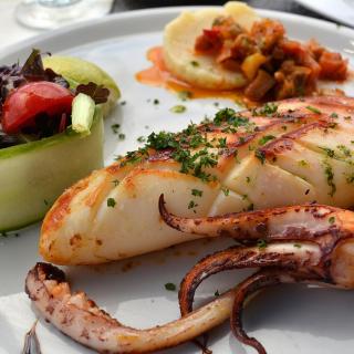 Ecolodge Libertalia Nosy Komba- Villa privee avec plage et vues panoramiques, services inclus, excursions tropicales - 1