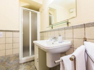 Apartment Wohnung Alborense by Interhome - 2
