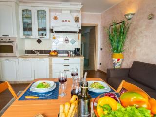 Apartment Mantegna - garten mit seeblick und schwimmbad by Interhome - 3