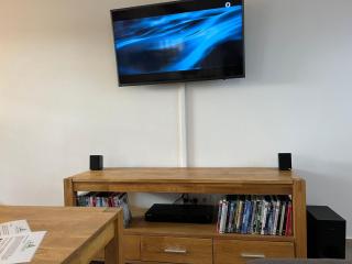 Holiday Home Haus Weißdorn im Bispinger Heidezauber by Interhome - 4