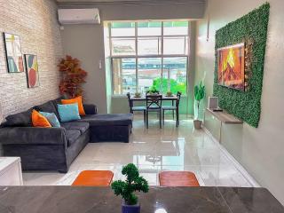 Sleek Urban Escape New Kingston - 0