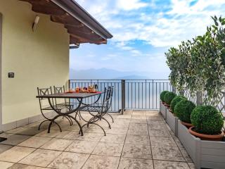 Apartment Beatrice - Haus mit Pool und Terrasse am Iseosee by Interhome - 8