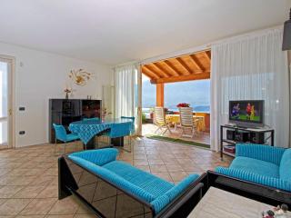 Apartment Türkisfarbenes Haus mit fantastischer Aussicht by Interhome - 7