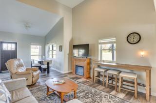 Golf Course Views Oakland City Retreat - 7