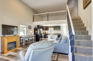 Golf Course Views Oakland City Retreat - 4