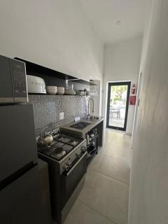 White House Cottage - 2