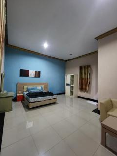 Navastay Mountain View Hotel & Pool - Puncak - 3