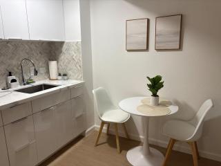 Aloha Suite - Waikiki Studio with Ocean View - 9