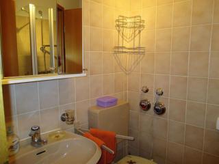 Apartment Große Wohnung in Weißenstadt by Interhome - 2