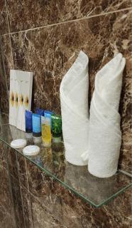 New Green Leaf Hotel - 6