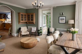 Glandwr hall - Magnificent Country House with Heated Swimming Pool & Jacuzzi - 5