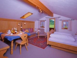 Apartment Komfortable Ferienwohnung mit herrlichem Bergblick by Interhome - 4