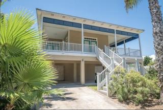 Spacious 4BR, 3BA home on South Padre Island, perfect for family getaways! - 9