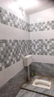 Hotel Gargi's Inn - 4