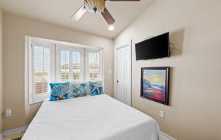 Charming 2-bedroom home in Port Isabel, perfect for a relaxing getaway. - 8