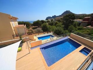 Holiday Home Schöne Villa im Zentrum von Cala Sant Vicenç by Interhome - 3