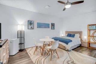 Designer Stylish Villa by Sawgrass with Hot Tub and Arcade Games - 5