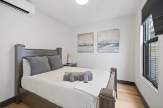 New Luxury and Chic 3BR 2BA Apartment 20 Minutes to NYC - 0