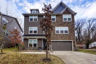 5 Mi to Quantico 4,300-Sq-Ft Home with Game Room! - 6