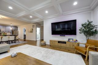 5 Mi to Quantico 4,300-Sq-Ft Home with Game Room! - 5