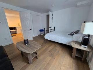 Private 2-Bedroom Minutes From Trent University - 4