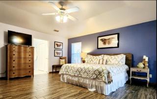 Experience luxury at PARADISE ON PADRE a spacious 3-bedroom home in South Padre Island - 8