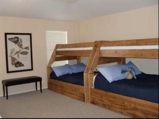 Experience luxury at PARADISE ON PADRE a spacious 3-bedroom home in South Padre Island - 2