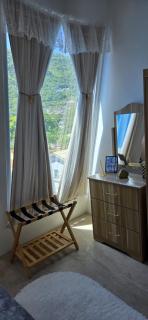 Martha's House Tesla - 0