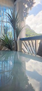 Martha's House Tesla - 4