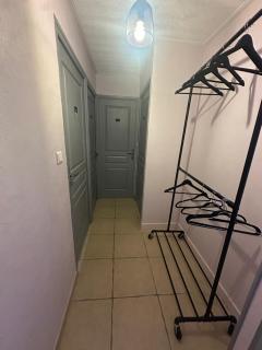 Chambre équipée centre Le Fenouiller proche mer - 4