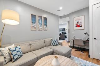 Luxury and Modern Apt with Patio only 10 Min to Times Square - 8