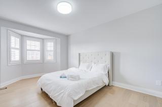 Vantage stay Stouffville 4BR Bright Home - 9