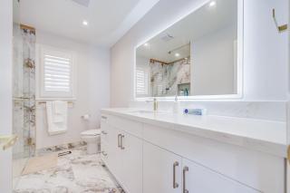 Vantage stay Stouffville 4BR Bright Home - 4