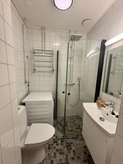 Brand New and Stylish Designer 2BR Apartment - Prime Location - 2