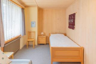 Private Room in Premium Shared Apartment, Davos - 1