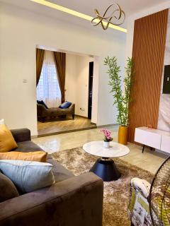 Helangs Short-Let - 3