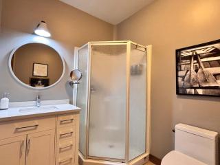 Spacious 2-Story Ski-In Condo with Views & Fireplace - 1