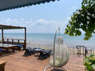 Water Front Beach House - 3BR w BBQ & Sunset - 9