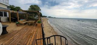 Water Front Beach House - 3BR w BBQ & Sunset - 7