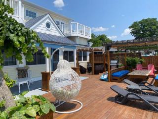 Water Front Beach House - 3BR w BBQ & Sunset - 6