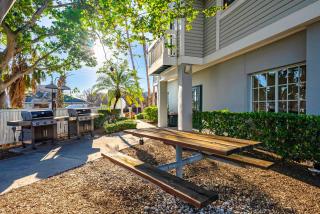 Spacious 1st-Floor Siesta Key Condo Across from #1 Beach - Villa Maritima - 8