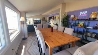 Crystal Beach Waterfront Cottage - Sunset Views - 5