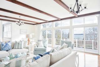 15526 - Luxurious Waterfront Home with Incredible Entertainment Space Secluded on Pleasant Bay - 5