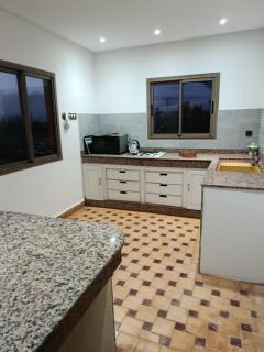 Villa à coté de l'aéroport avec piscine - 5