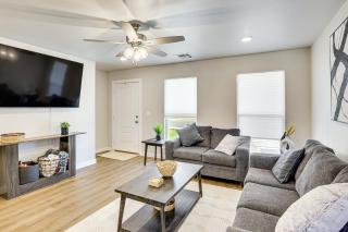 6 Mi to Texas Tech Family Home with Patio and Yard - 8