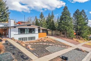 PeakView Family Lux! Man Cave, Hot Tub & BBQ - 5