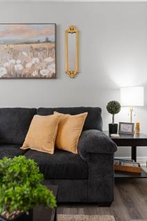 Newly Renovated 3BR Home in West End Kingston - 8